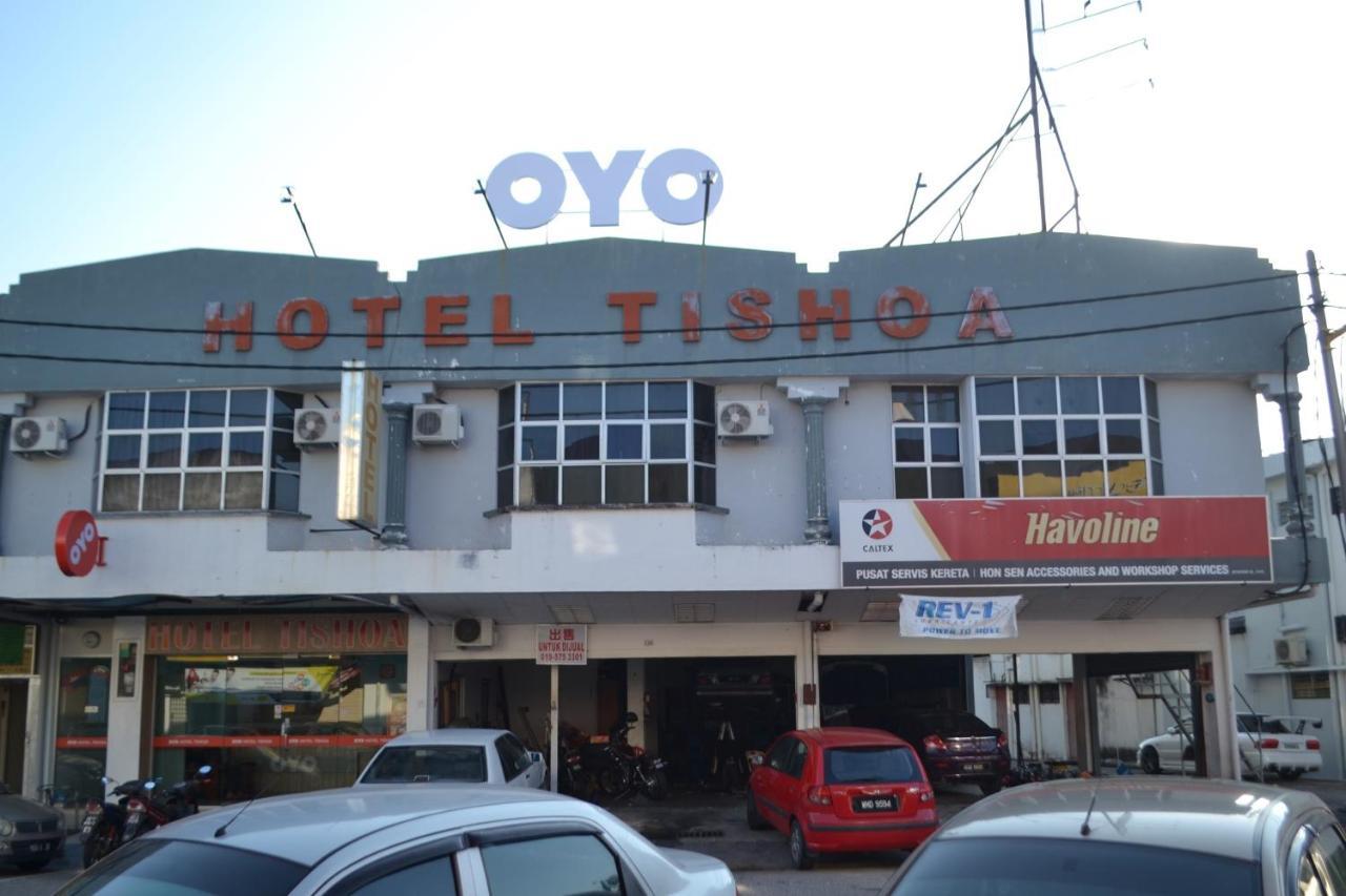 Oyo 89737 Hotel Tishoa Kampong Batu Tiga المظهر الخارجي الصورة